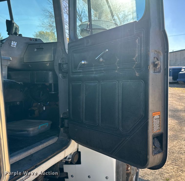 image for item EA2004 1996 Mack RB690S crane truck