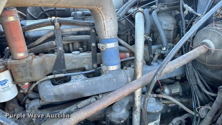 image for item EA2004 1996 Mack RB690S crane truck