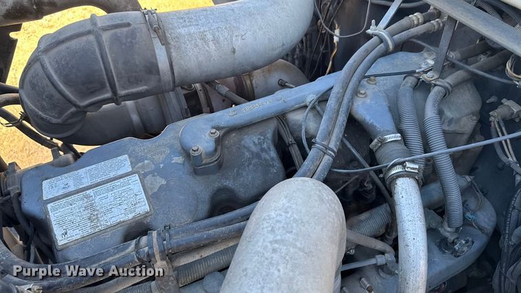 image for item EA2004 1996 Mack RB690S crane truck