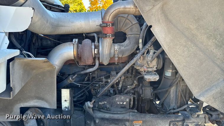 image for item EA2004 1996 Mack RB690S crane truck