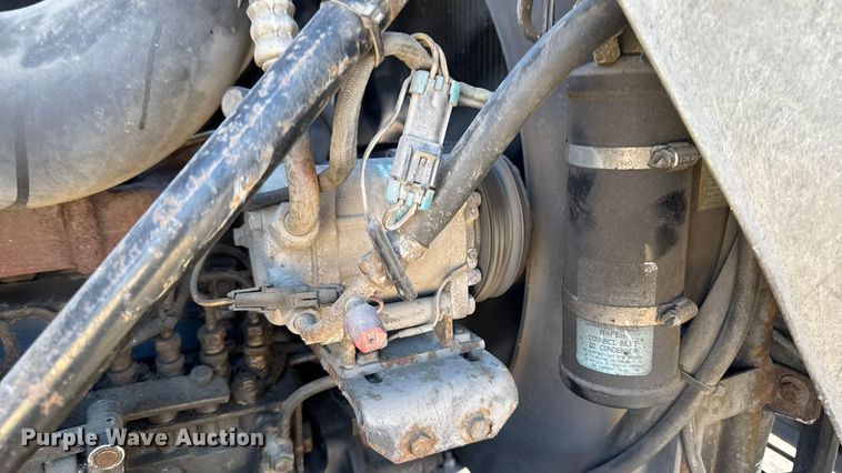 image for item EA2004 1996 Mack RB690S crane truck