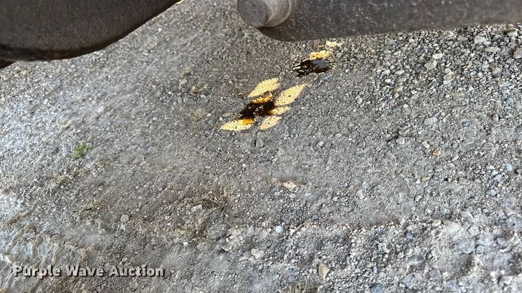 image for item EA2004 1996 Mack RB690S crane truck