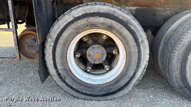 image for item EA2004 1996 Mack RB690S crane truck