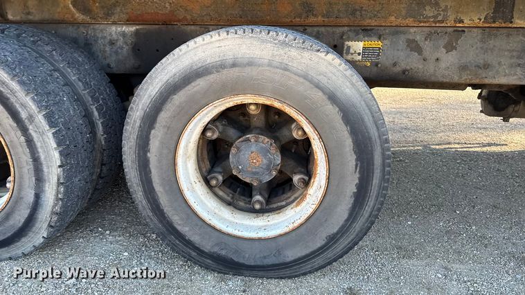 image for item EA2004 1996 Mack RB690S crane truck