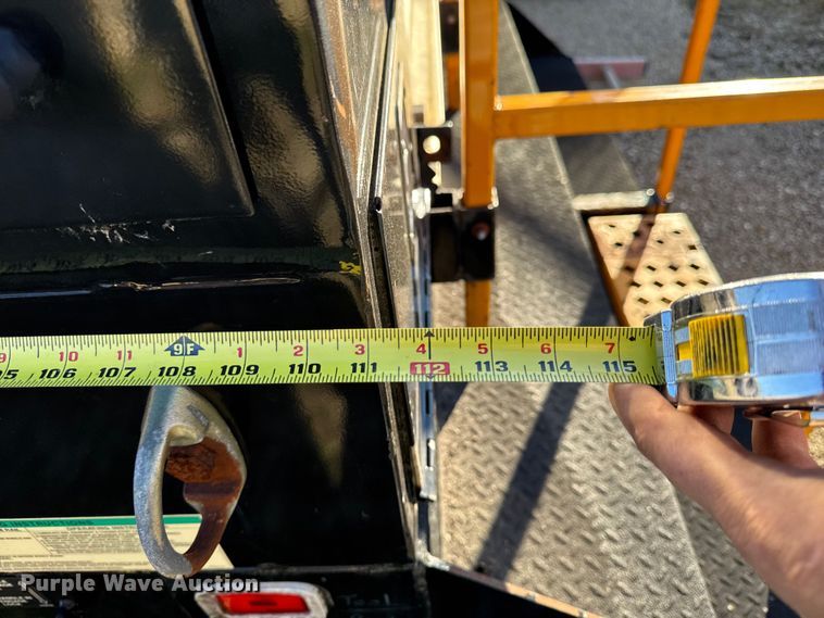 image for item EA2007 Knaphide service bed