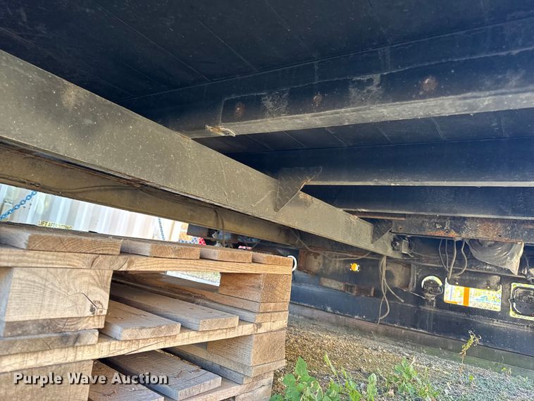 image for item EA2007 Knaphide service bed