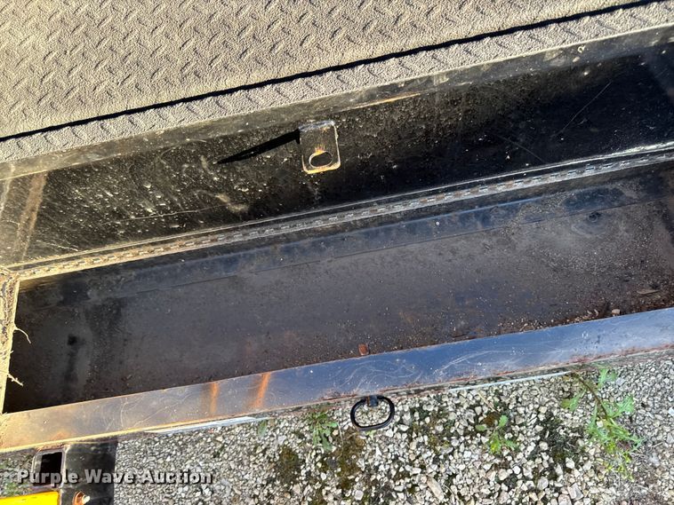 image for item EA2007 Knaphide service bed