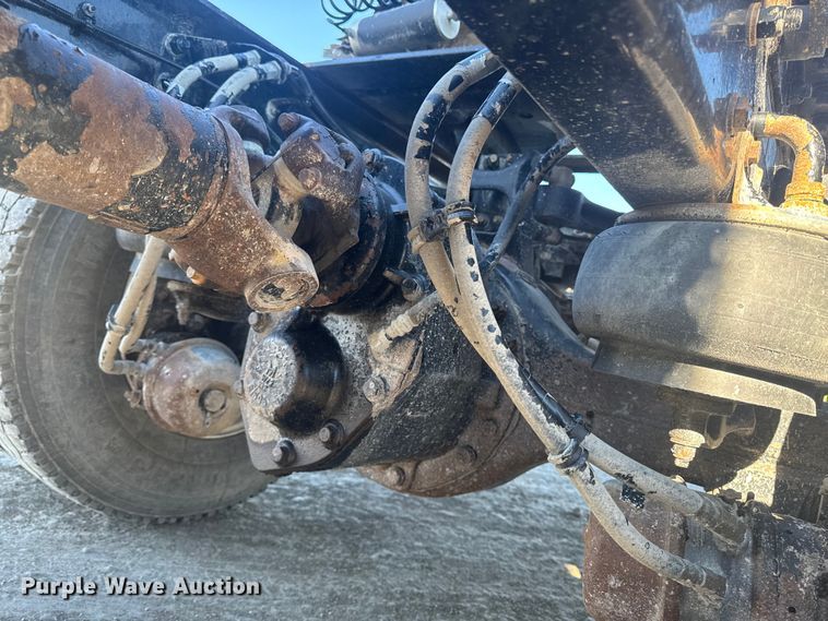 image for item EA2025 2020 Kenworth T880 semi truck