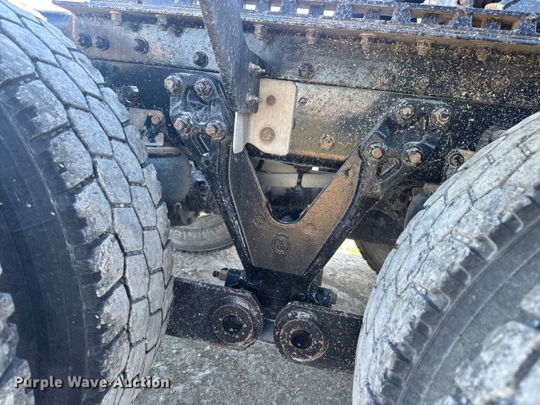 image for item EA2025 2020 Kenworth T880 semi truck