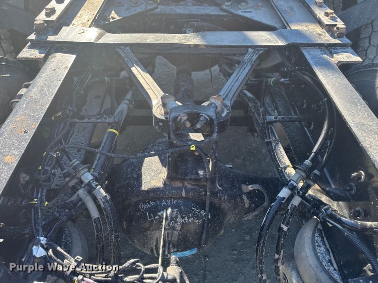 image for item EA2025 2020 Kenworth T880 semi truck