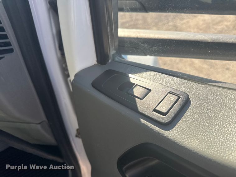 image for item EA2025 2020 Kenworth T880 semi truck