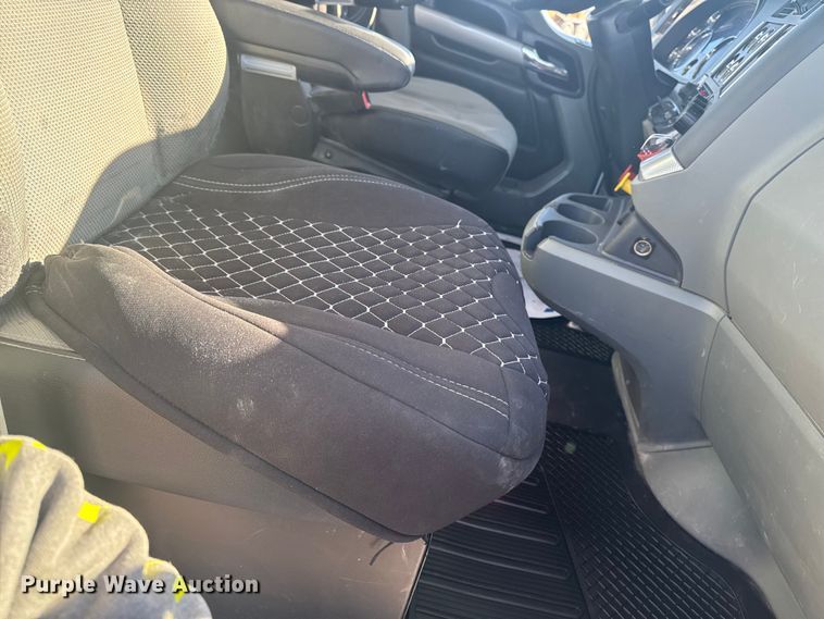 image for item EA2025 2020 Kenworth T880 semi truck