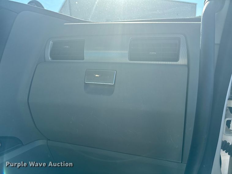 image for item EA2025 2020 Kenworth T880 semi truck