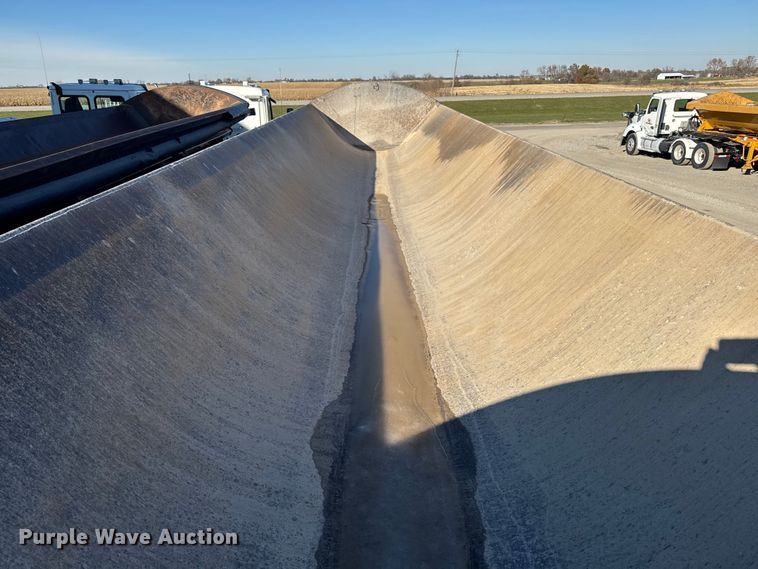 image for item EA2026 2021 SiDump'R SDR-342-49 side dump trailer