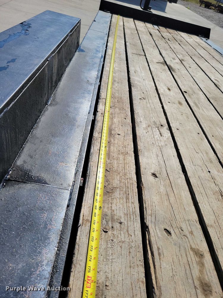 image for item EA2599 2014 Lane LMH 1920 equipment trailer