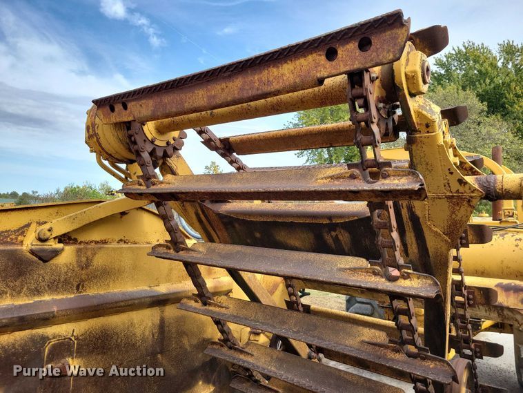 image for item EA2684 1973 Caterpillar 613 elevating scraper