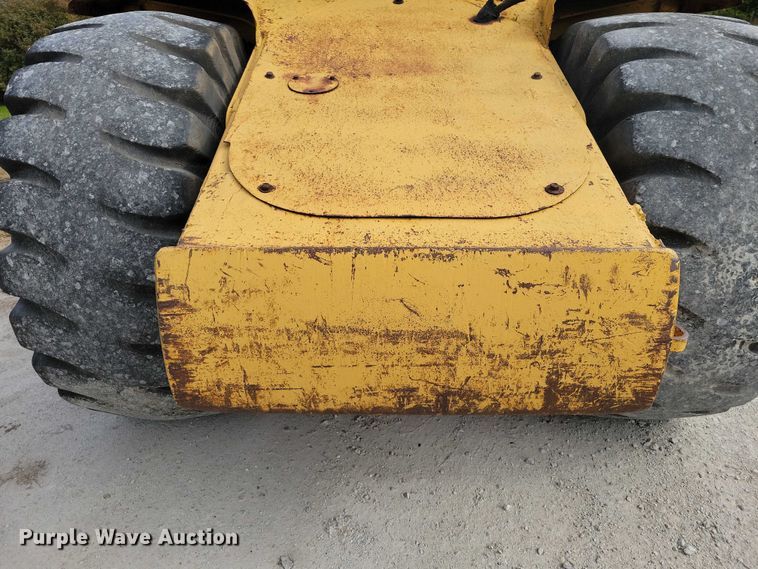 image for item EA2684 1973 Caterpillar 613 elevating scraper