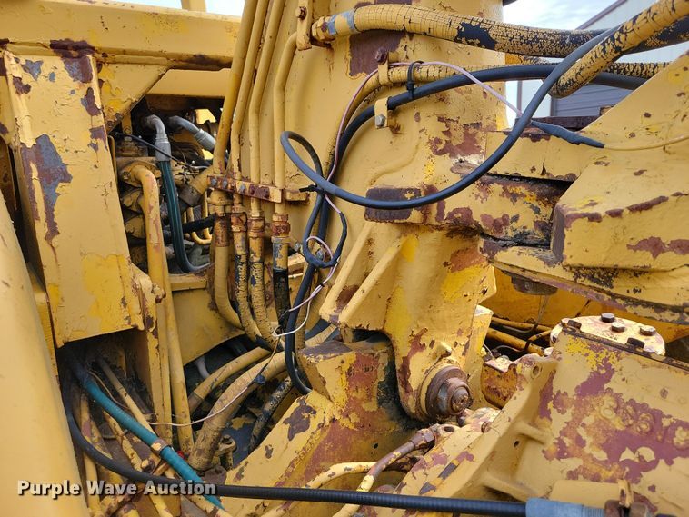 image for item EA2684 1973 Caterpillar 613 elevating scraper