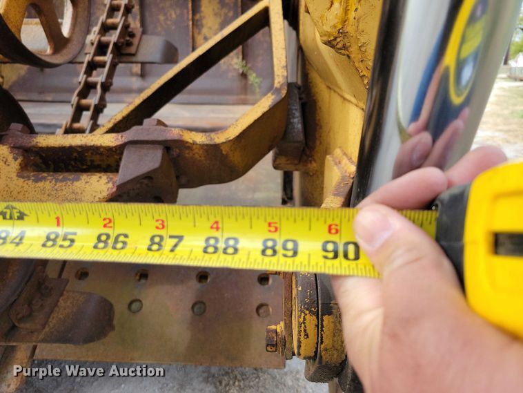 image for item EA2684 1973 Caterpillar 613 elevating scraper