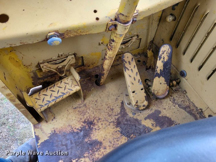 image for item EA2684 1973 Caterpillar 613 elevating scraper