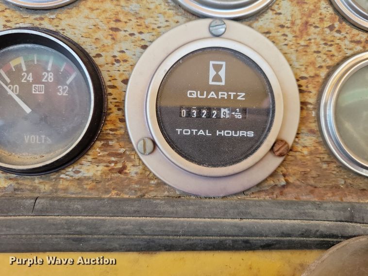 image for item EA2684 1973 Caterpillar 613 elevating scraper