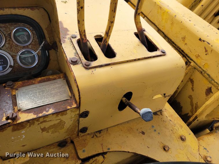 image for item EA2684 1973 Caterpillar 613 elevating scraper