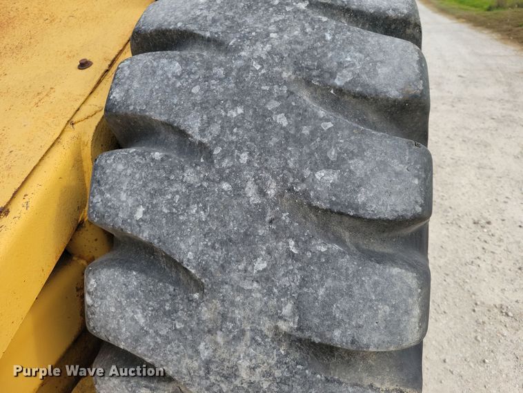 image for item EA2684 1973 Caterpillar 613 elevating scraper