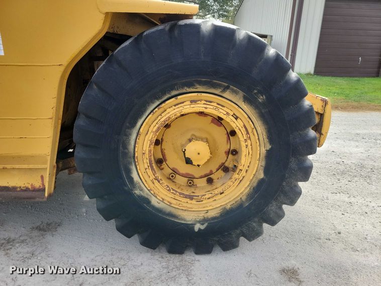 image for item EA2684 1973 Caterpillar 613 elevating scraper