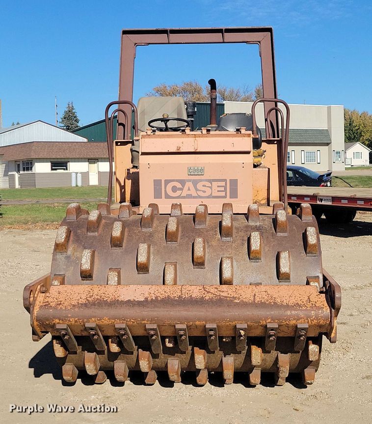 image for item EA2710 1991 Case W 602 BPDB single drum vibratory roller