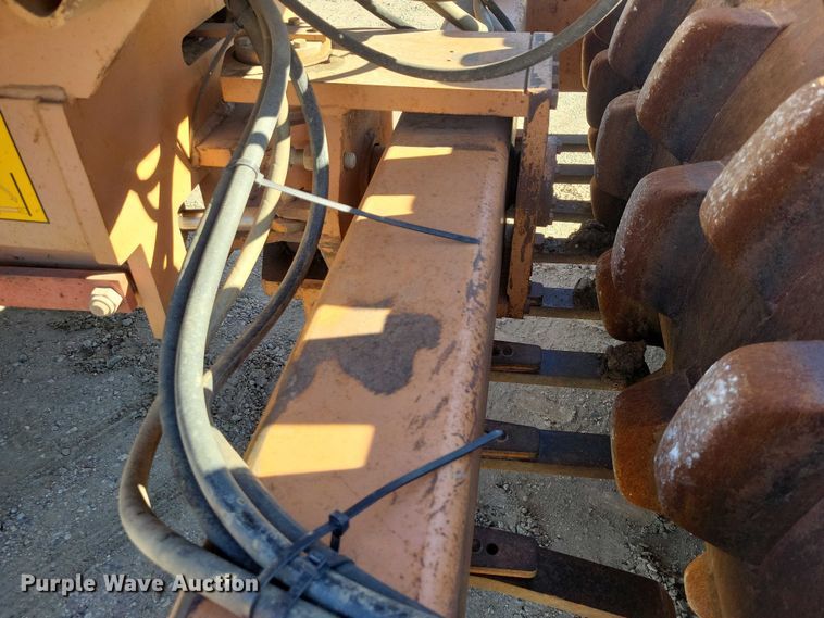 image for item EA2710 1991 Case W 602 BPDB single drum vibratory roller