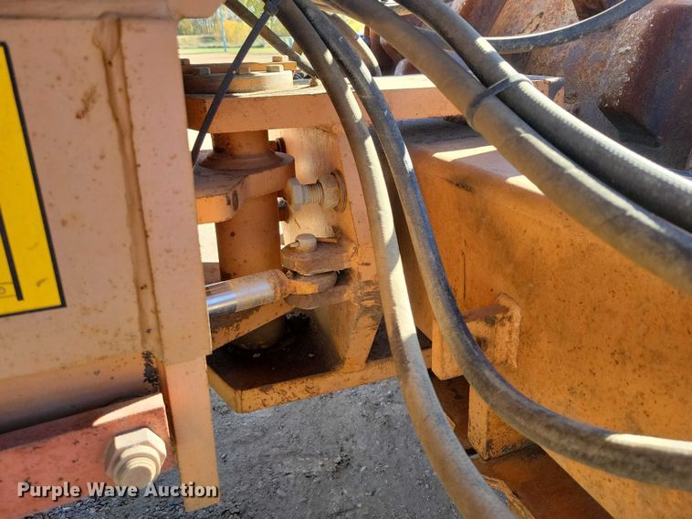 image for item EA2710 1991 Case W 602 BPDB single drum vibratory roller