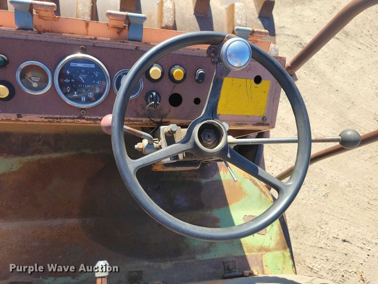 image for item EA2710 1991 Case W 602 BPDB single drum vibratory roller