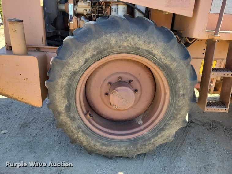 image for item EA2710 1991 Case W 602 BPDB single drum vibratory roller