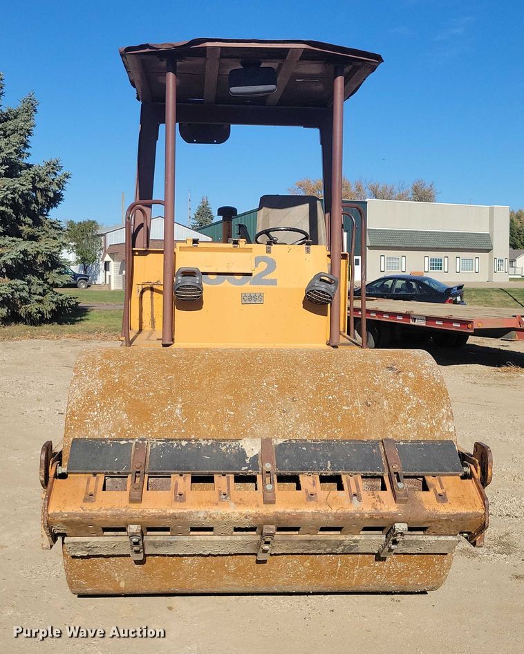 image for item EA2711 Case W 602 BPD single drum vibratory roller