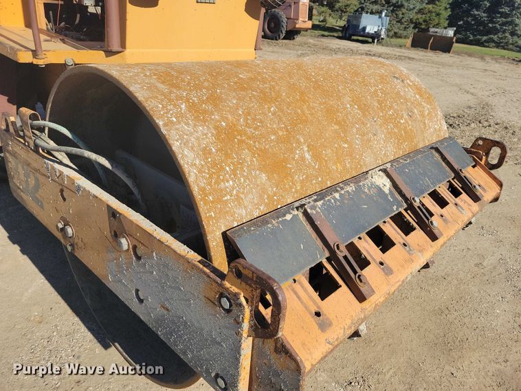 image for item EA2711 Case W 602 BPD single drum vibratory roller