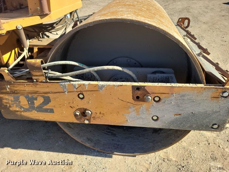 image for item EA2711 Case W 602 BPD single drum vibratory roller