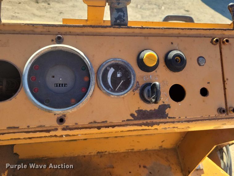 image for item EA2711 Case W 602 BPD single drum vibratory roller