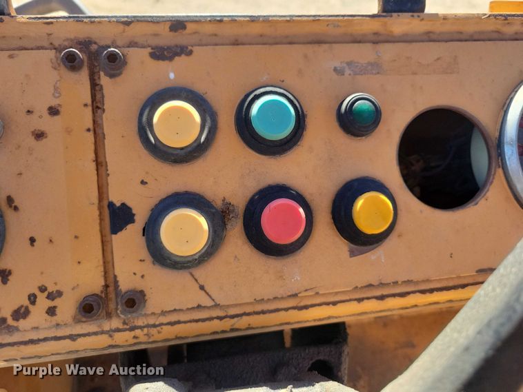 image for item EA2711 Case W 602 BPD single drum vibratory roller