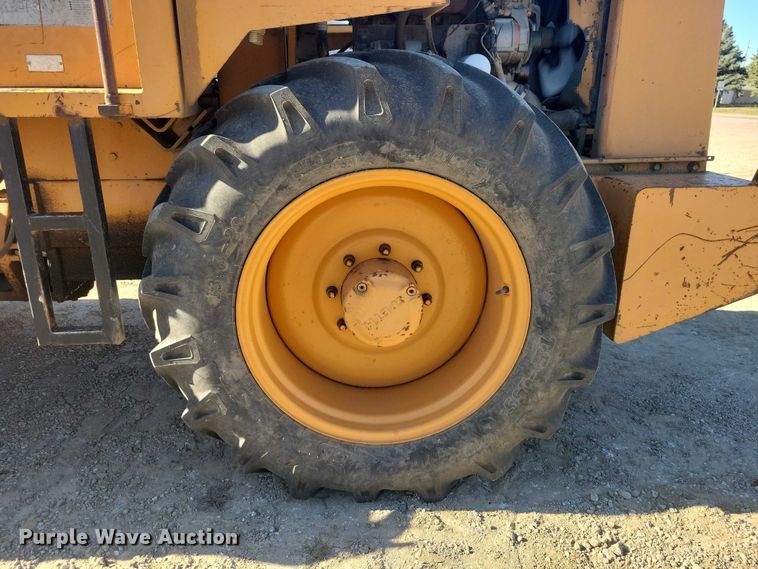 image for item EA2711 Case W 602 BPD single drum vibratory roller