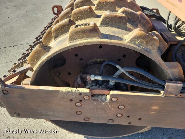 image for item EA2712 1991 Case W 602 BPD single drum vibratory roller