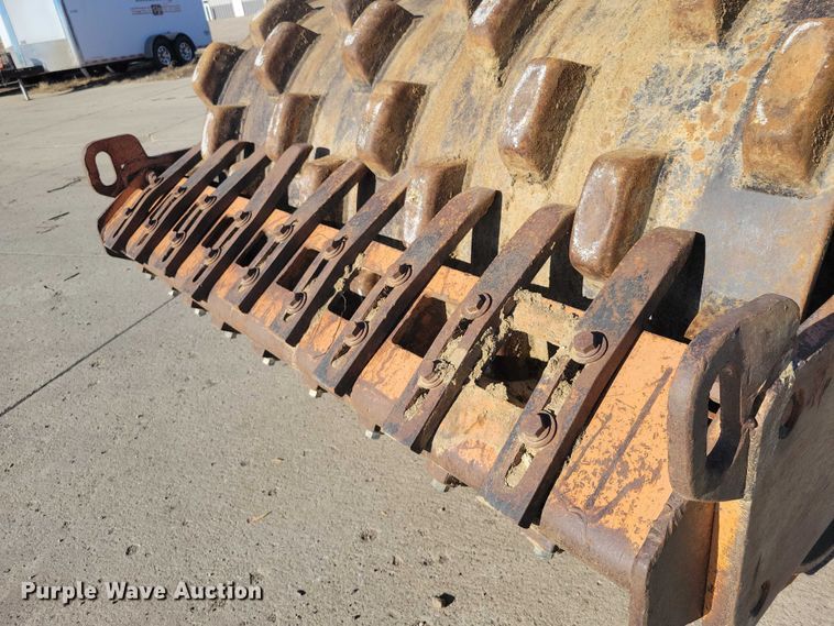 image for item EA2712 1991 Case W 602 BPD single drum vibratory roller