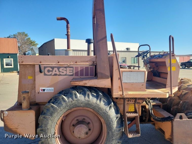 image for item EA2712 1991 Case W 602 BPD single drum vibratory roller