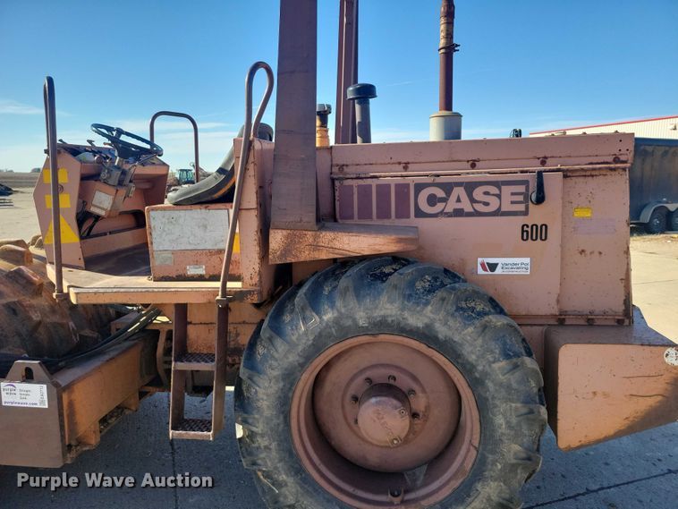 image for item EA2712 1991 Case W 602 BPD single drum vibratory roller