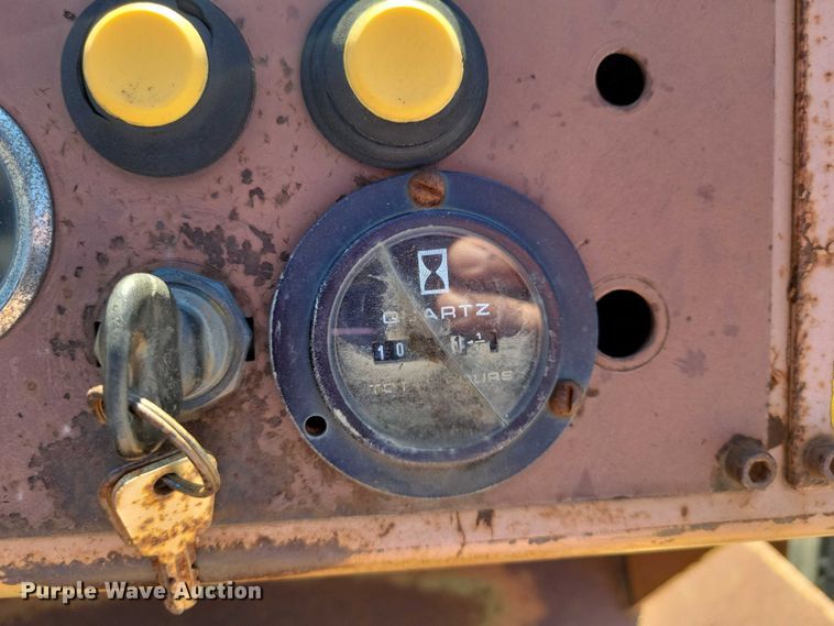 image for item EA2712 1991 Case W 602 BPD single drum vibratory roller