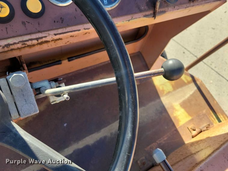 image for item EA2712 1991 Case W 602 BPD single drum vibratory roller