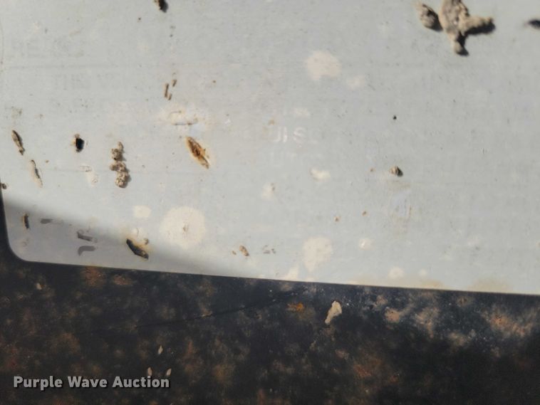 image for item EA2713 2015 PJ F8202 equipment trailer