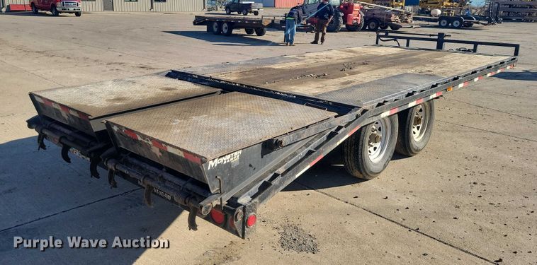 image for item EA2714 2018 PJ F8202 equipment trailer