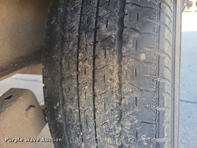 image for item EA2714 2018 PJ F8202 equipment trailer