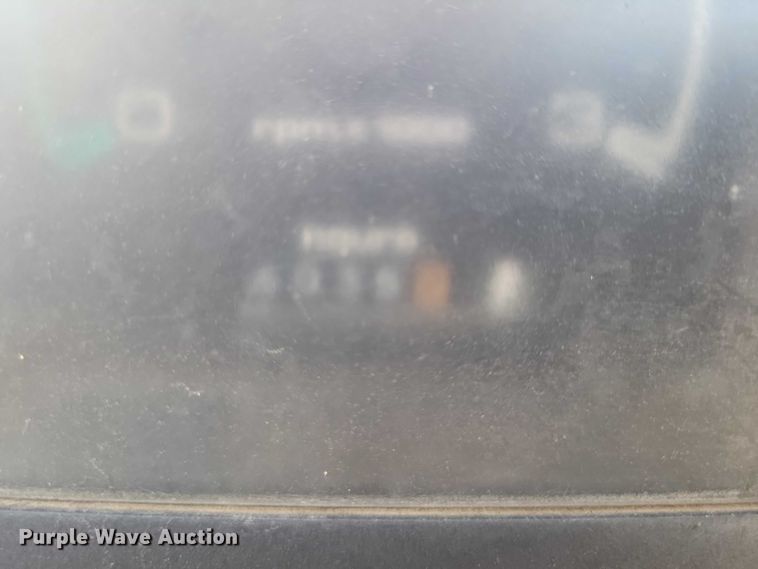 image for item EA2716 1994 Case 585E forklift