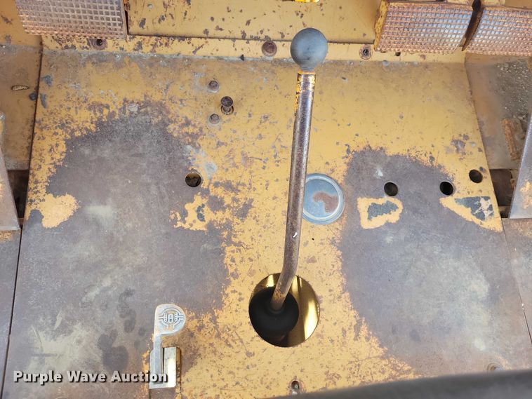 image for item EA2716 1994 Case 585E forklift